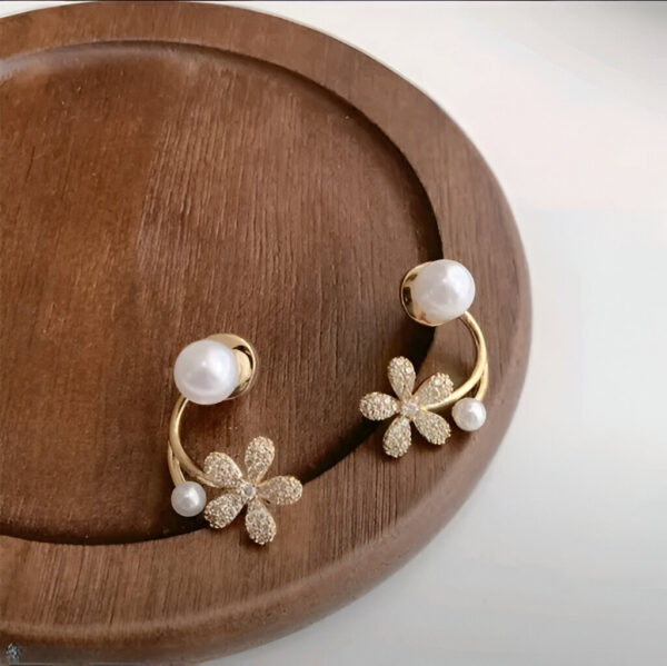 Beautiful Stud Earrings - Image 2