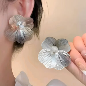 Floral Pearl Earrings