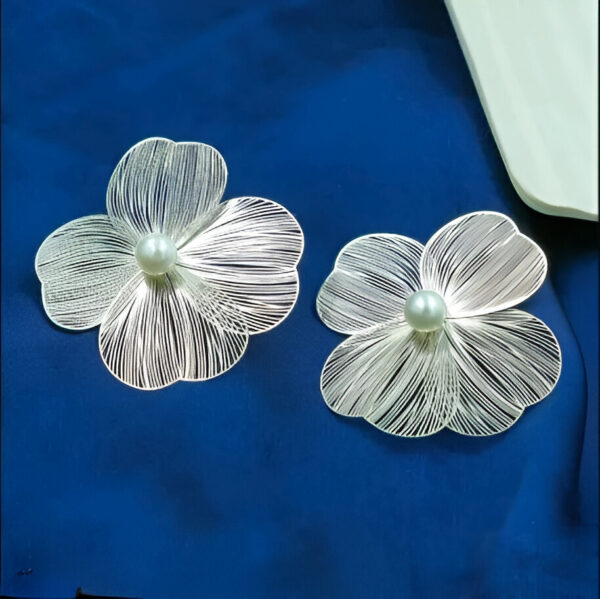 Floral Pearl Earrings - Image 4
