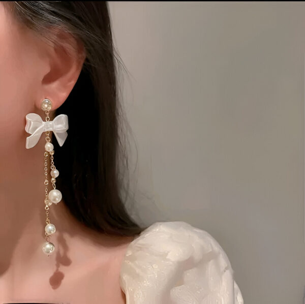 White Beautiful Earrings - Image 3