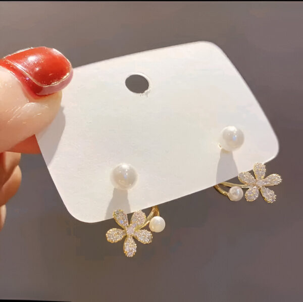 Beautiful Stud Earrings - Image 3