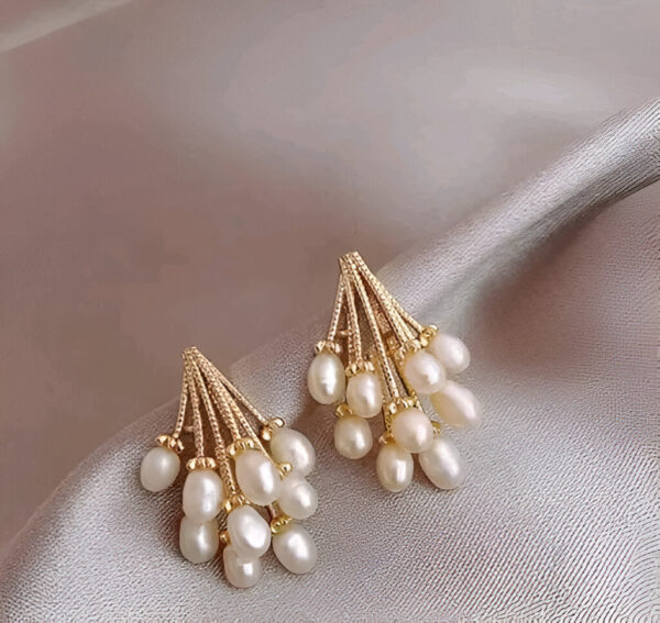 Korean Design Girls Earring Pin Tassel Baroque Dangle Pearl Stud Earrings